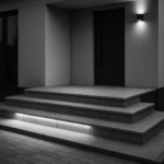 Nowoczesne schody wejściowe do domu – jak zaplanować idealne wejście?